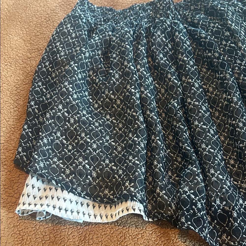 Converse Black and White Patterned Skirt - Picture 9 of 9